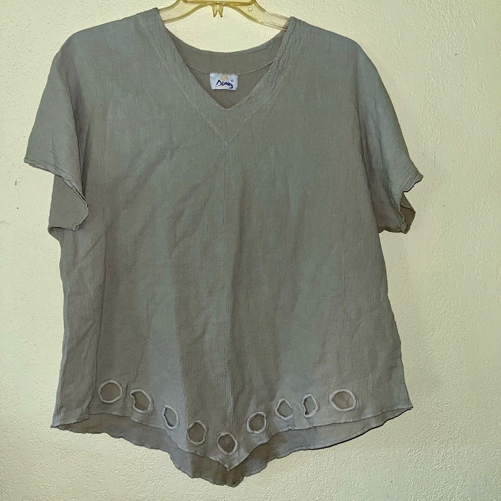 GAUZY beachy tan beige top!!